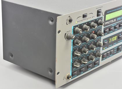 Emu-E-Mu Proteus P2500 Command Module